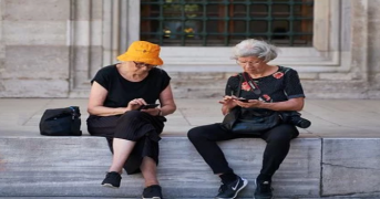 Qual a idade para a mulher se aposentar atualmente?